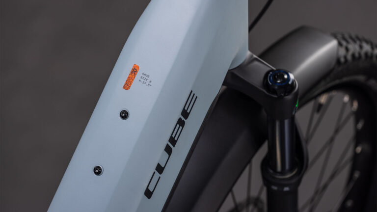 Cube Reaction Hybrid Race 800 FE Easy Entry